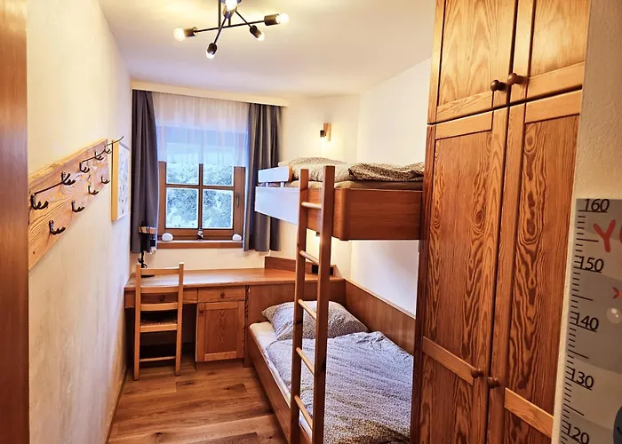 아파트 Irma In & Out