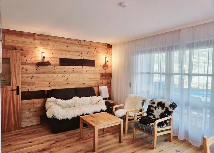 아파트 Irma In & Out