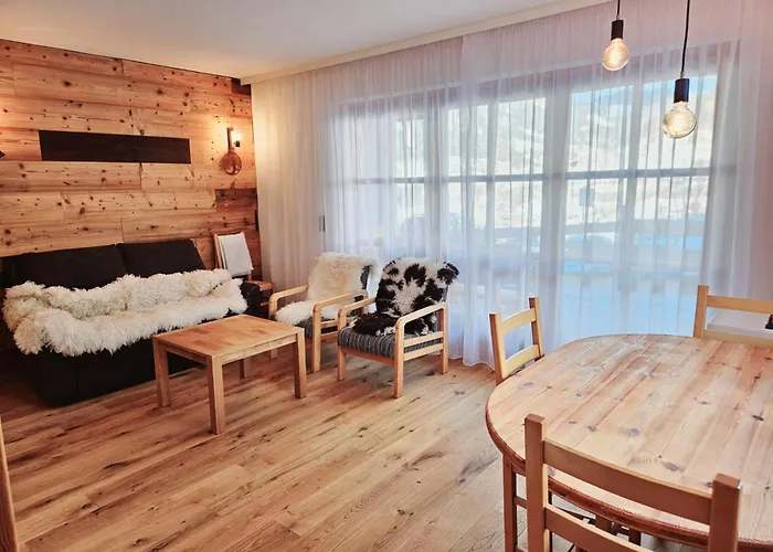 Irma In & Out 아파트 *